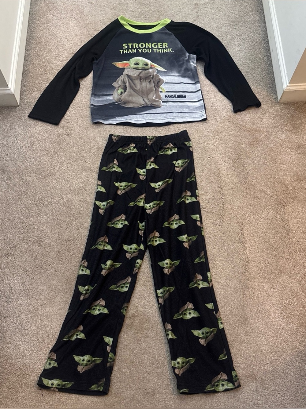 Star Wars Yoda Kids Pajamas Set Size 8 Black & Green 100% Polyester NWOT